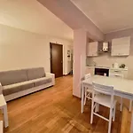 Tiburtina דירה *
